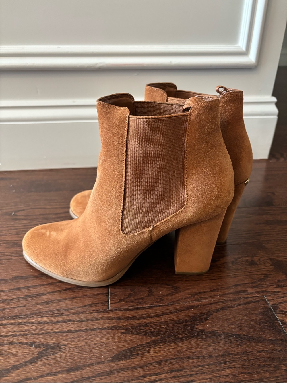 Michael Kors tan suede booties